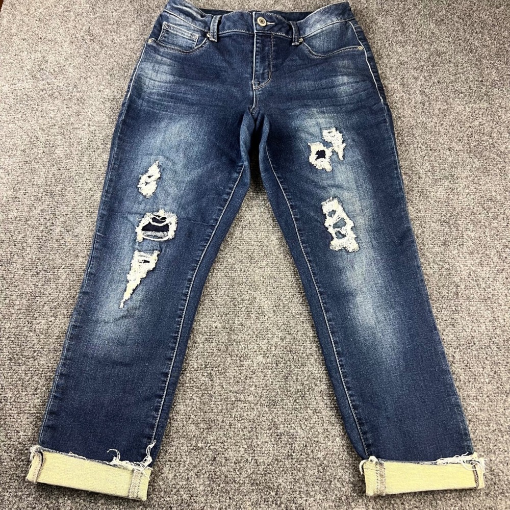 Mauricesโ Dark Wash Distressed Boyfriend Jeans Size Medium Regular Stretch Denim